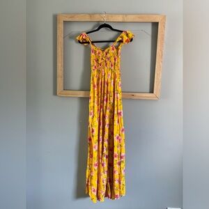 NWT yellow floral off the shoulder maxi dress size S/M